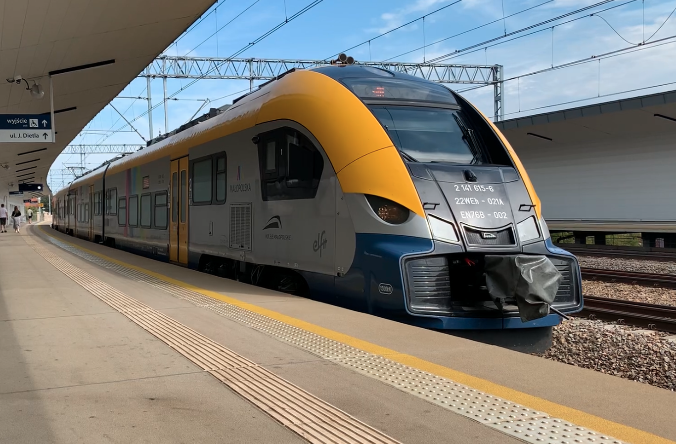 EZT Pesa Elf 2 22WEh-021B = EN76B-003. 2024