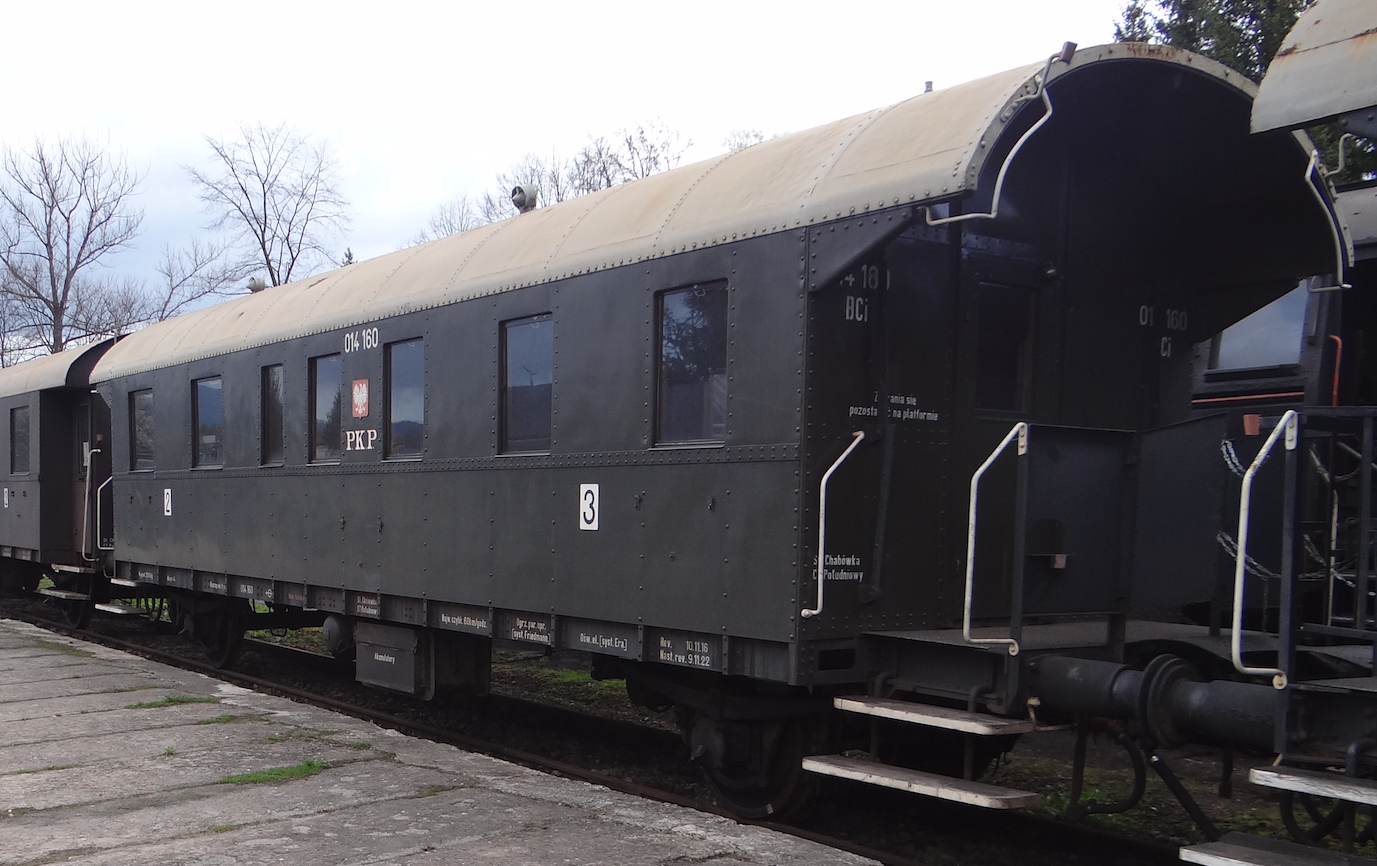 Personal wagons with exposed and indoor assassinations. 2021
