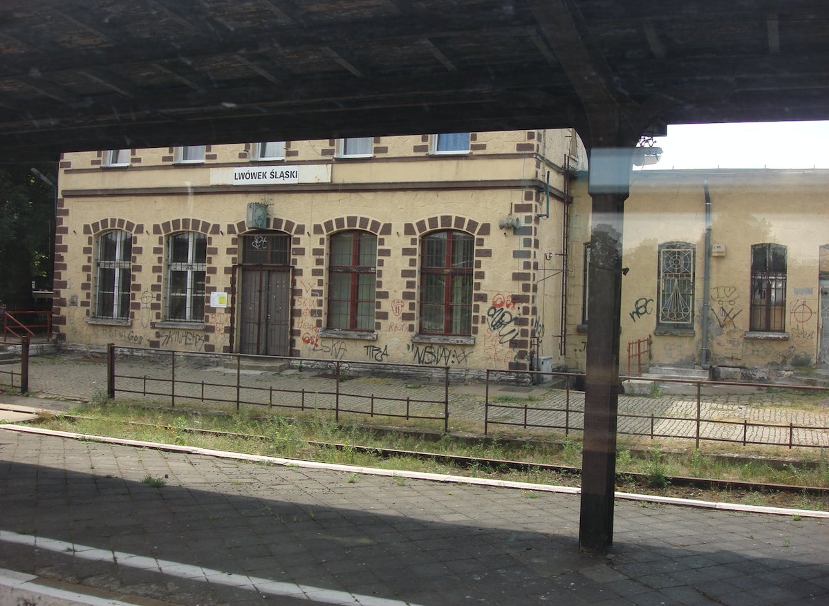 Passenger train Jelenia Góra – Lwówek Śląski. 2010.