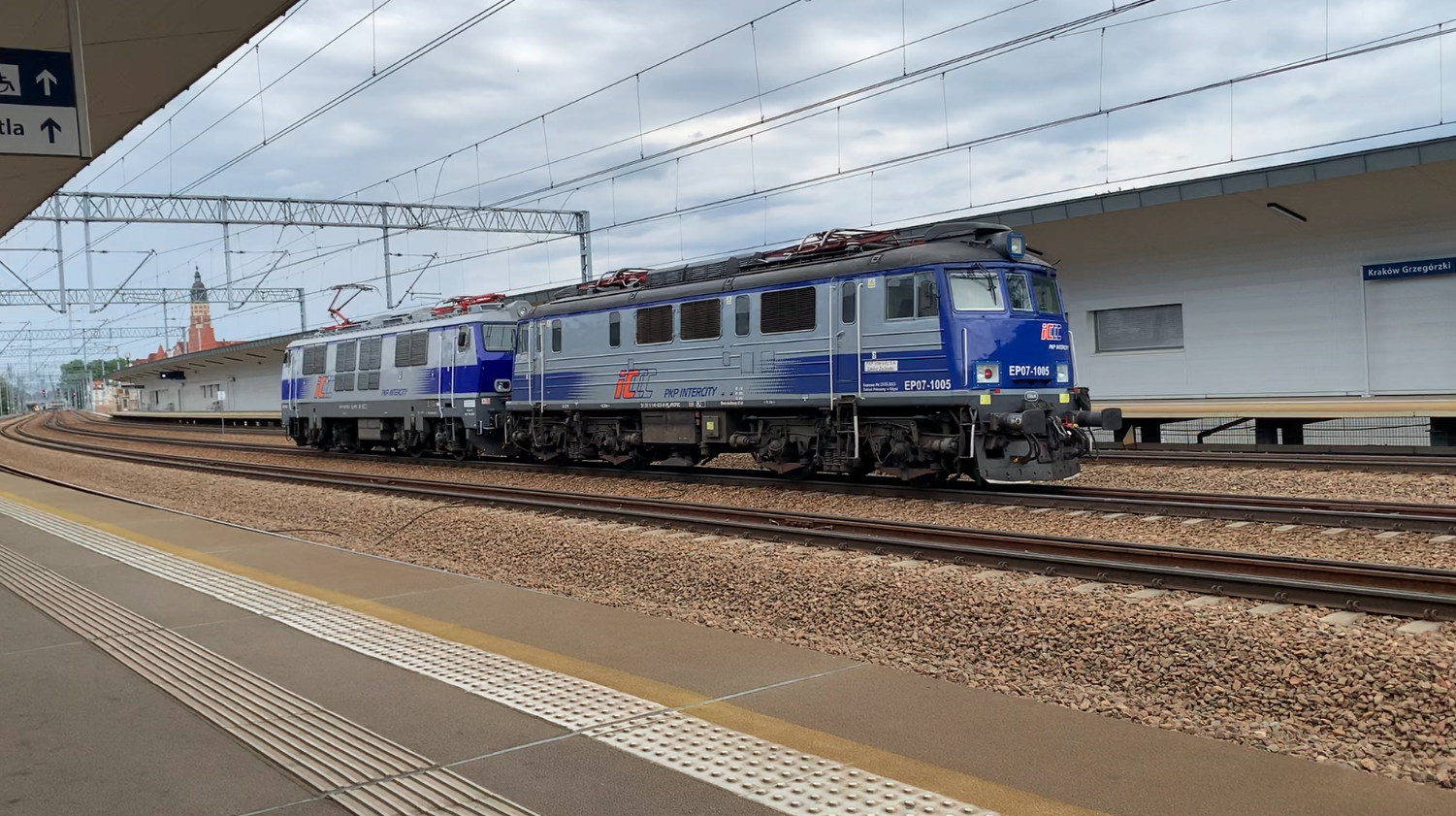Electric Locomotive EP07-1005. 2025.
